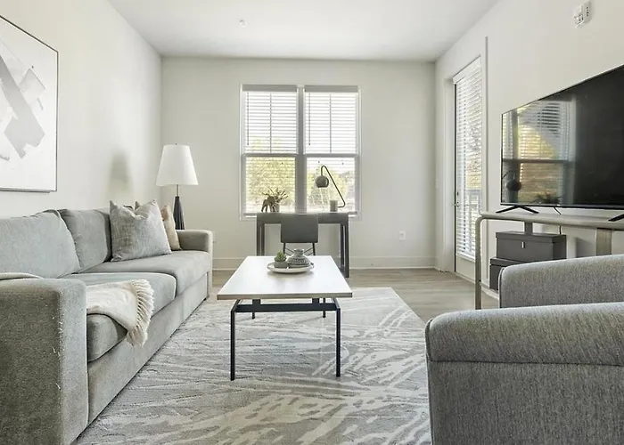 Landing At The Henry - 1 Bedroom In Northwest Charlotte