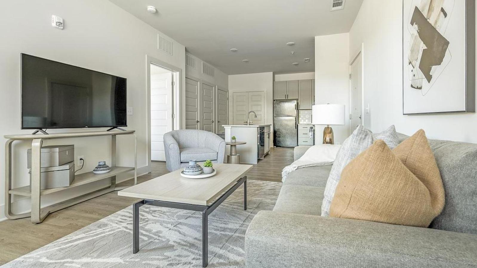Landing At The Henry - 1 Bedroom In Northwest Apartamento